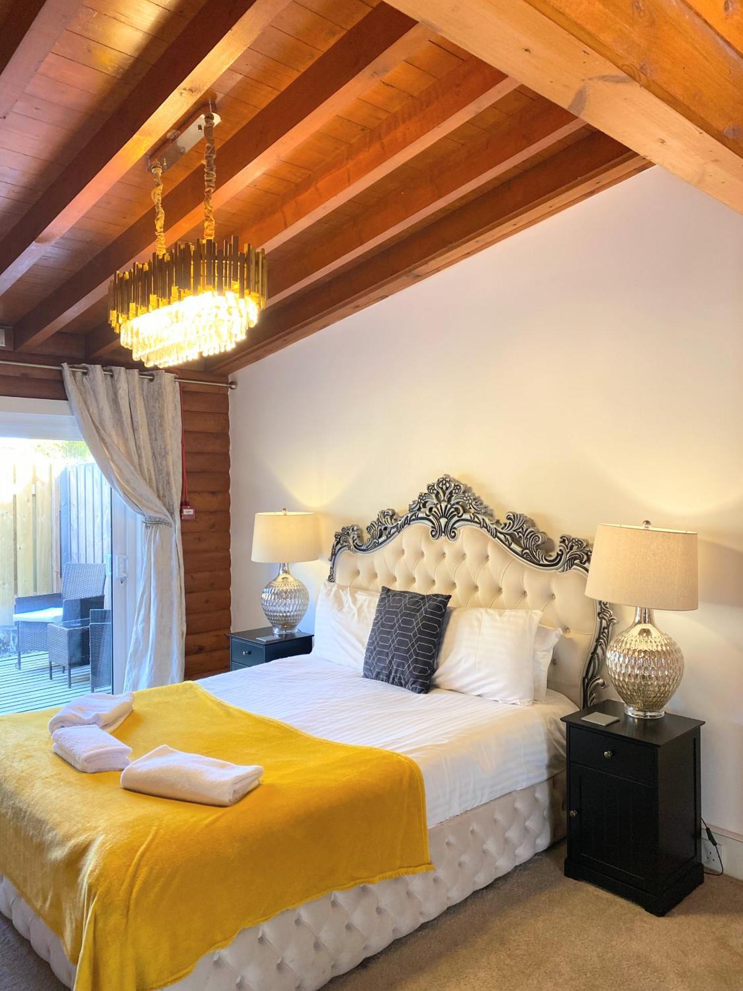 Villa Kaoglen-Spruce-Hot Tub-Forrest Setting-Pet Friendly Balnald Esterno foto