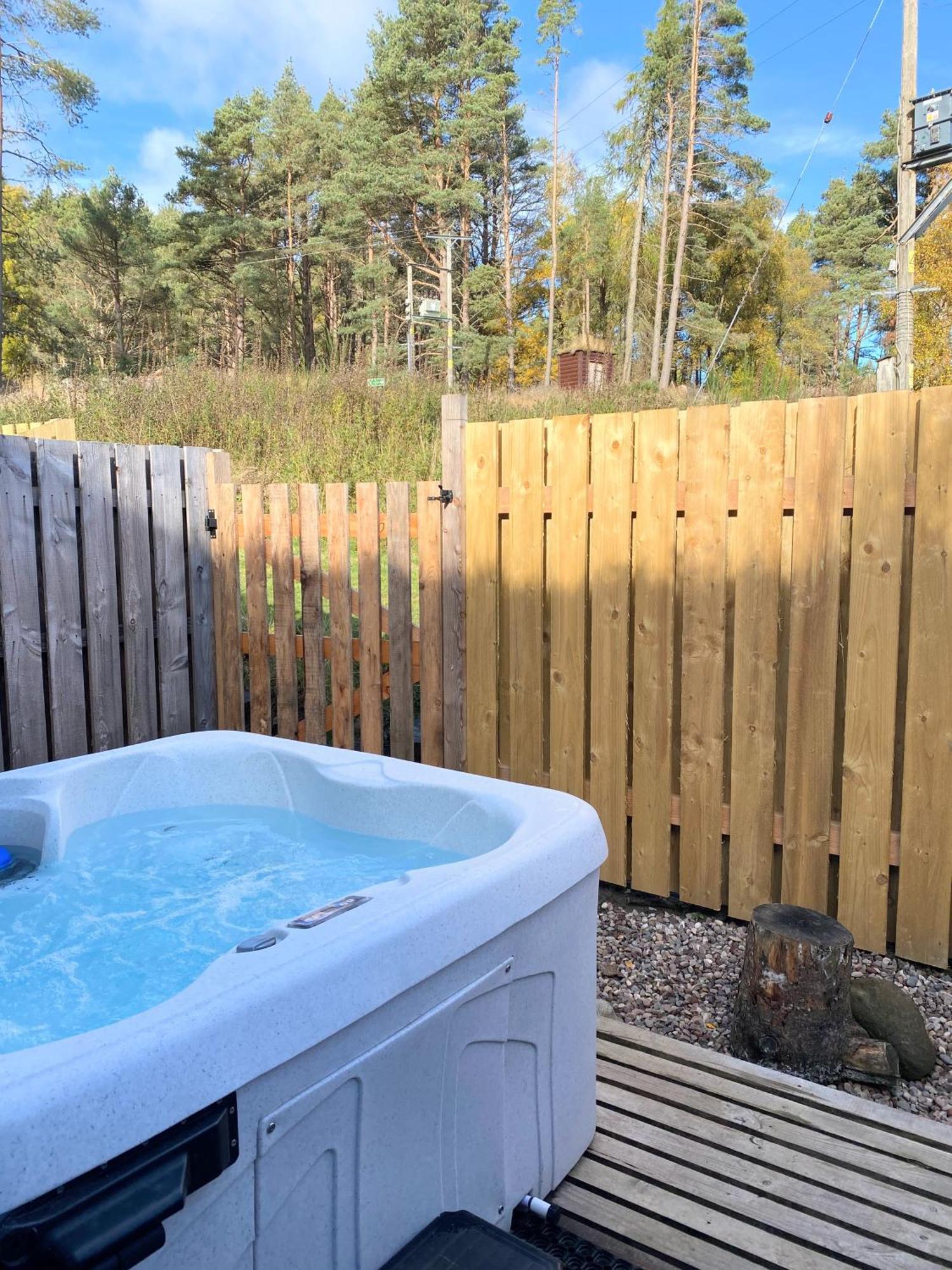 Villa Kaoglen-Spruce-Hot Tub-Forrest Setting-Pet Friendly Balnald Esterno foto