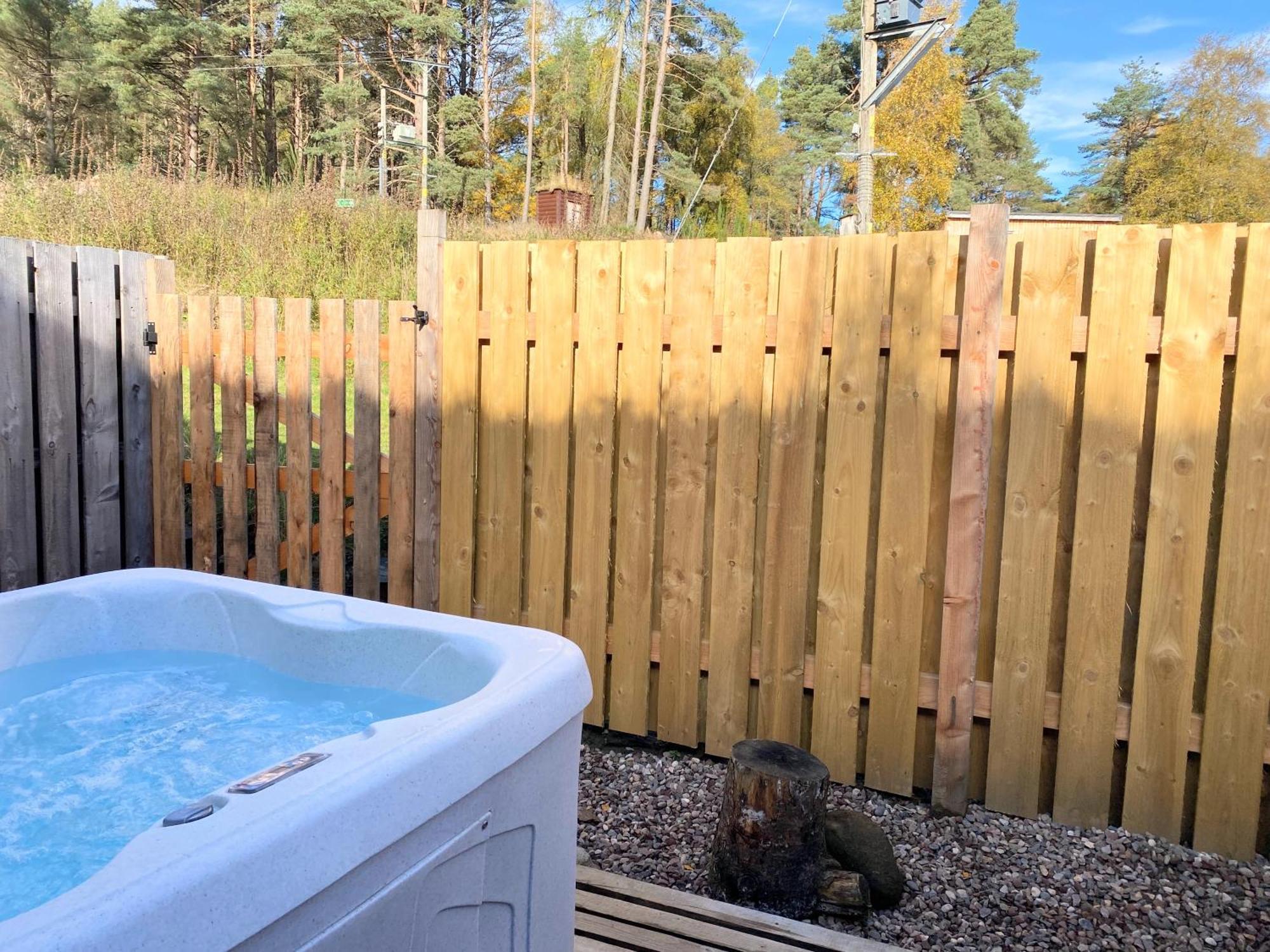 Villa Kaoglen-Spruce-Hot Tub-Forrest Setting-Pet Friendly Balnald Esterno foto